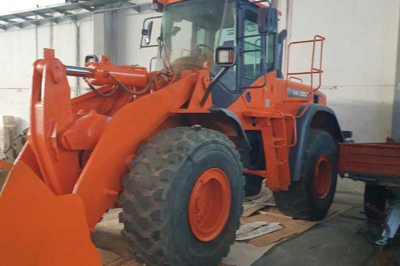 OmecoHub - Immagine DOOSAN DL350